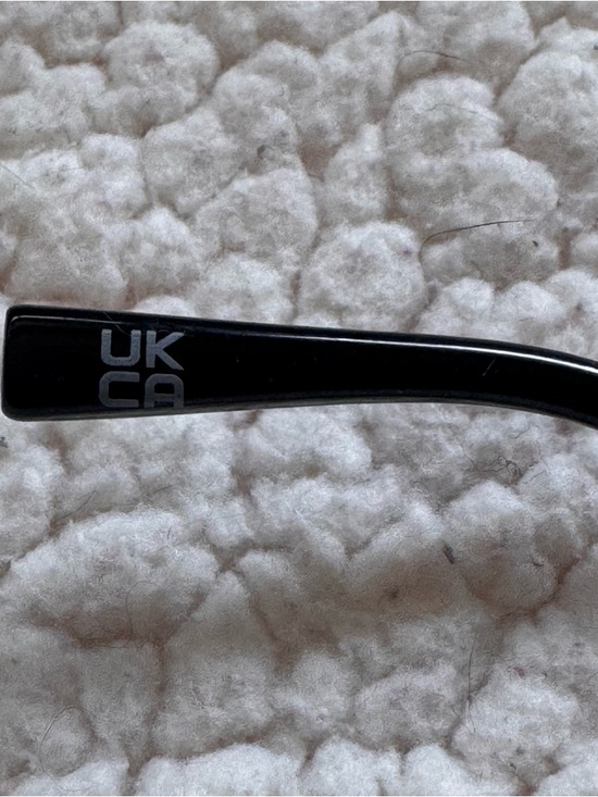 True Religion Oversized Square Sunglasses Black Gold Arms TR93244 - Picture 6 of 7